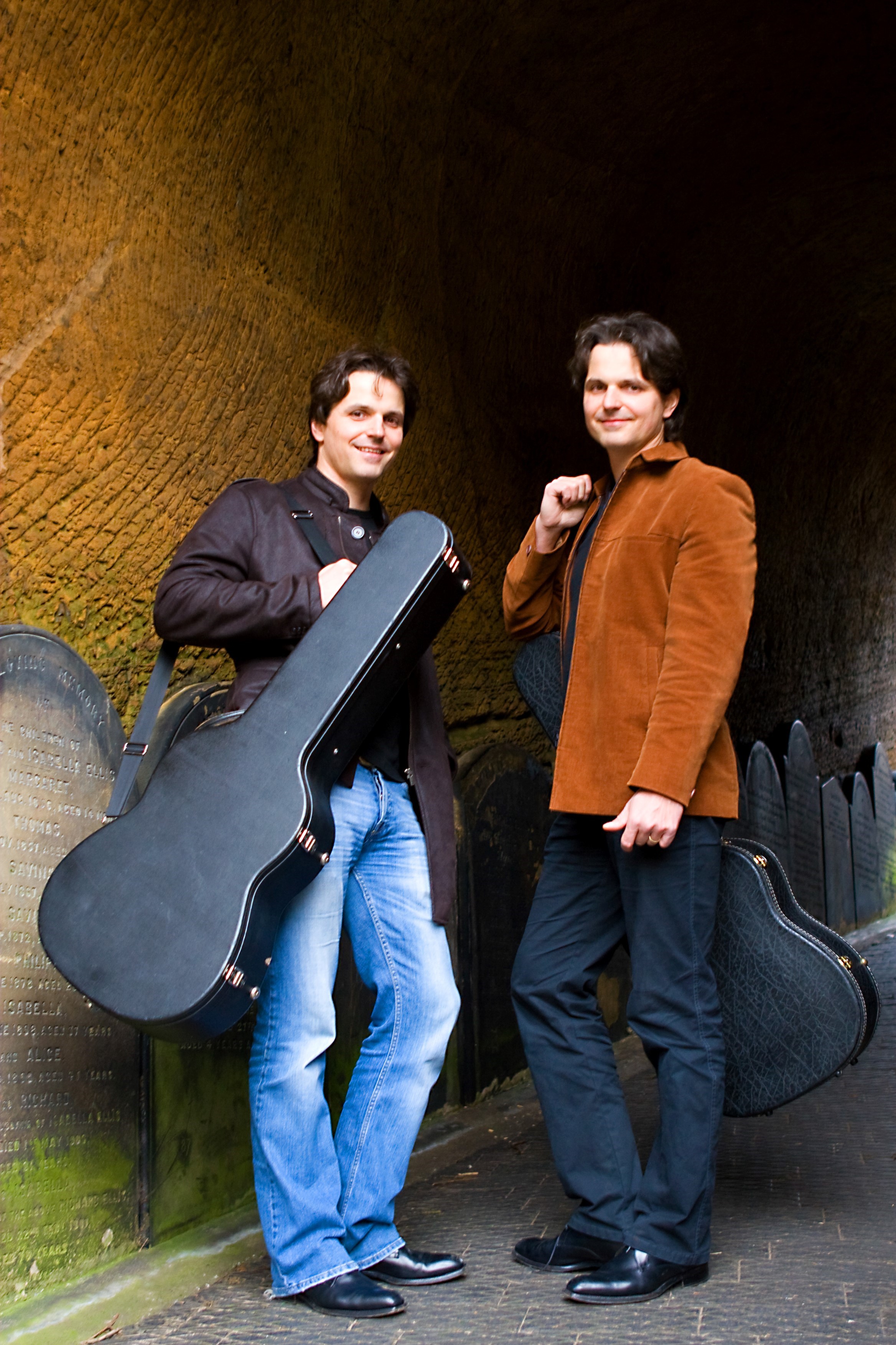 Katona Twins picture